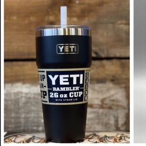 Yeti Rambler 26 oz Tall Thermos Tumblr Travel Cup with Clear Straw and Lid NEW